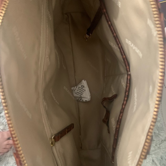 BRAHMIN  Come get your real cocodrile skin purse beautiful color one size - Picture 5 of 9